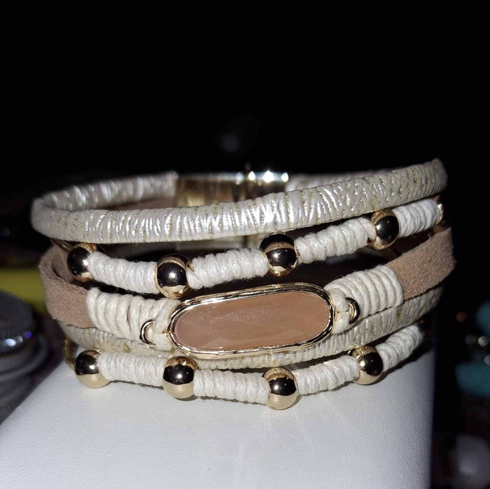 Pair Boho Leather Wrap Magnetic Bracelets In Tan, Cream And Gold EUC - Picture 12 of 12